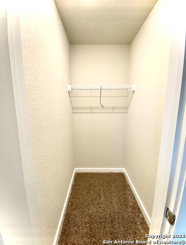 Listing photo id 16 for 7003 Emerald Valley