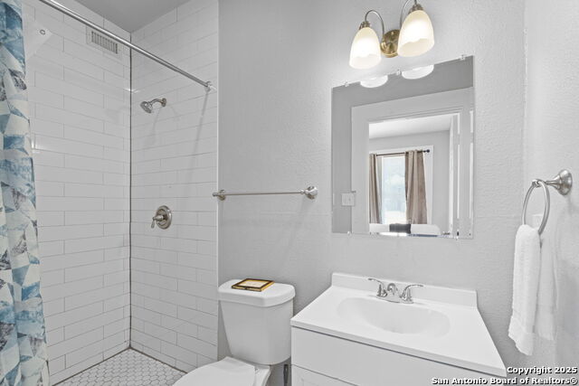 Image 10 of 28 For 402 Dewey E