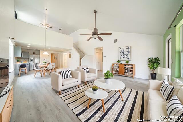 Listing photo id 9 for 3407 Maguey Trl
