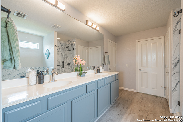 Listing photo id 13 for 3407 Maguey Trl