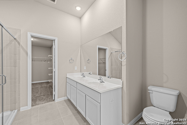 Image 13 of 34 For 6224 Persimmon Lake
