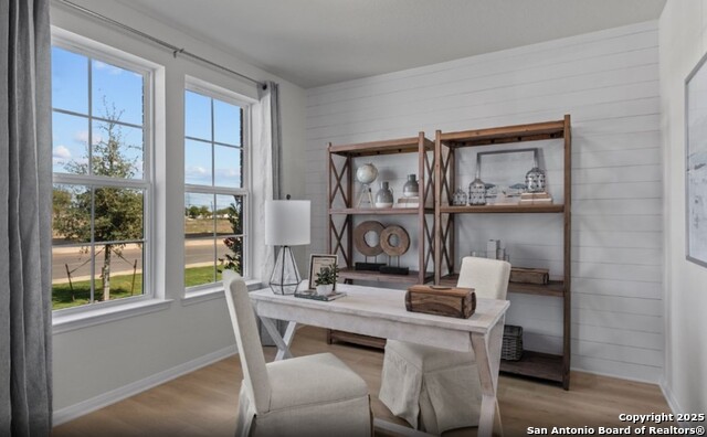 Listing photo id 3 for 6407 Penny Path