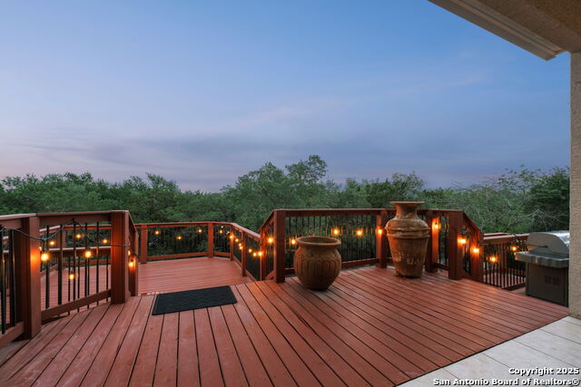 Listing photo id 40 for 846 Fawnway
