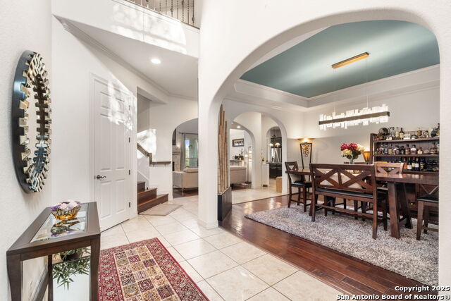 Listing photo id 4 for 846 Fawnway