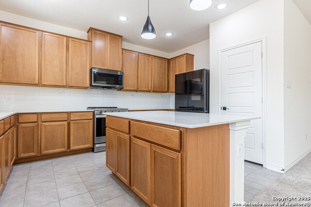 Image 12 of 40 For 14839 Vance Jackson  Unit