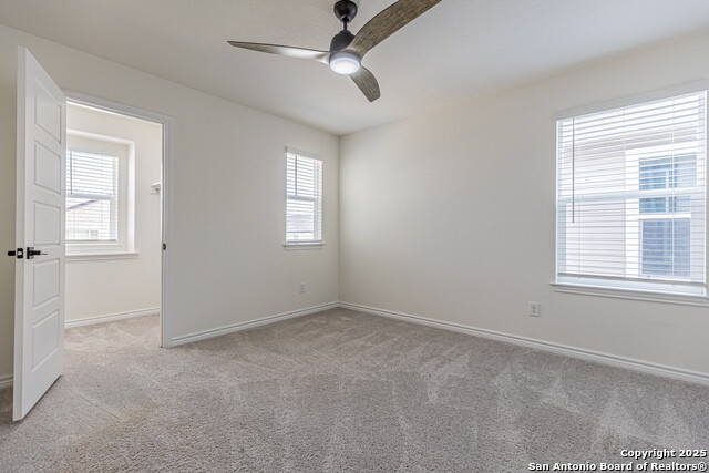 Image 21 of 40 For 14839 Vance Jackson  Unit