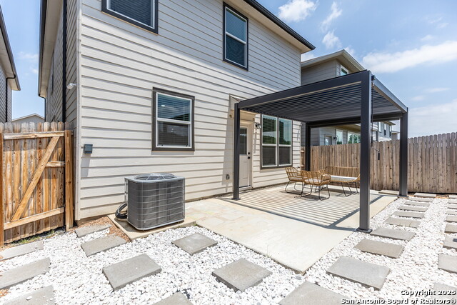 Image 39 of 40 For 14839 Vance Jackson  Unit