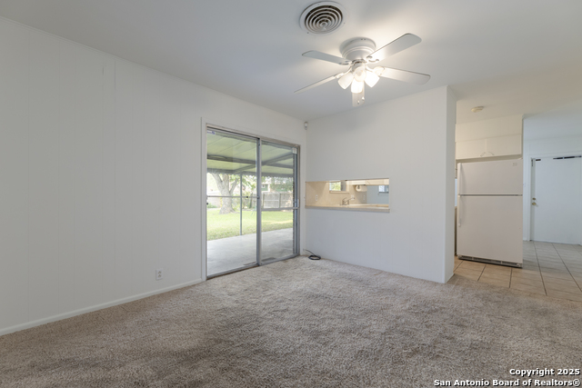 Listing photo id 7 for 4326 Hall Park