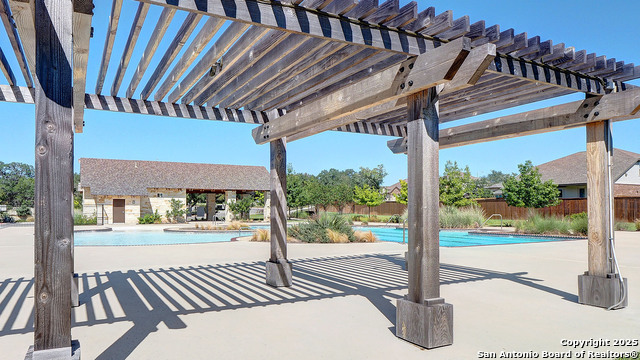 Listing photo id 2 for 14082 May Mist
