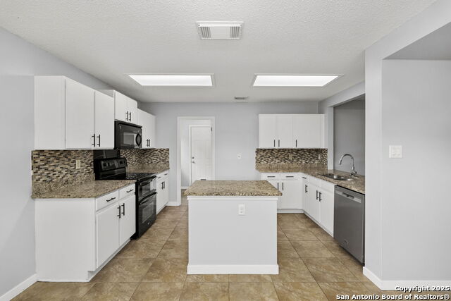 Image 12 of 38 For 9534 Shining Elm Dr