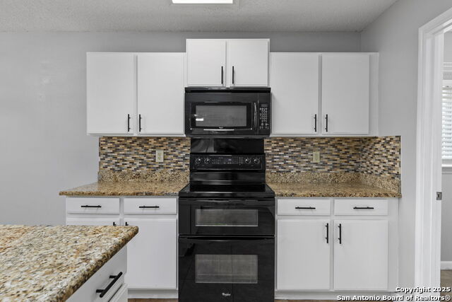 Image 14 of 38 For 9534 Shining Elm Dr