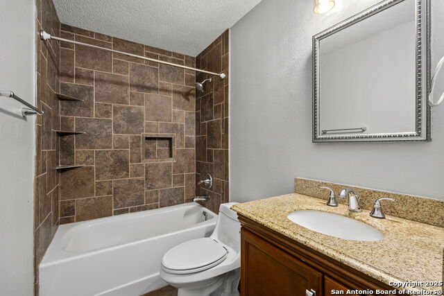 Image 20 of 38 For 9534 Shining Elm Dr