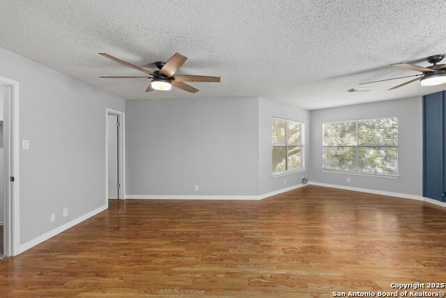 Image 26 of 38 For 9534 Shining Elm Dr
