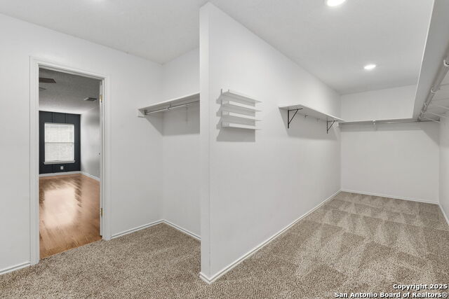 Image 31 of 38 For 9534 Shining Elm Dr