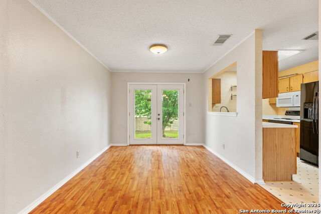 Image 11 of 26 For 6826 Evercrest