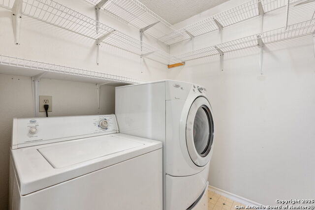 Image 19 of 26 For 6826 Evercrest