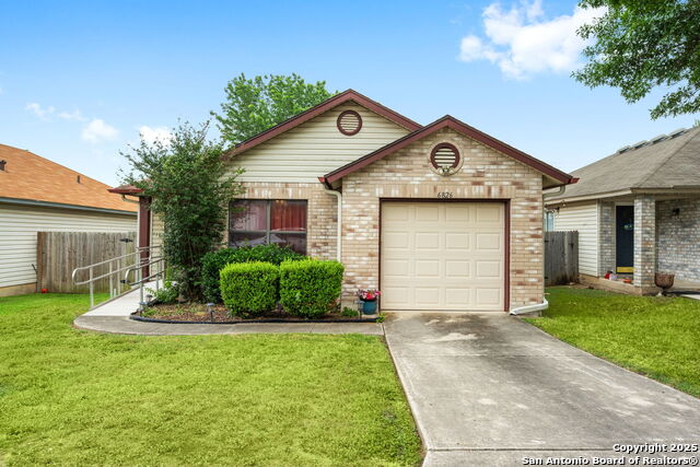 Image 2 of 26 For 6826 Evercrest