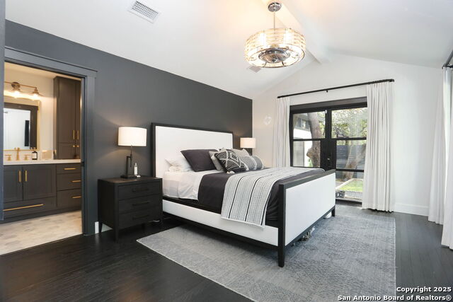 Listing photo id 14 for 8306 Country Side