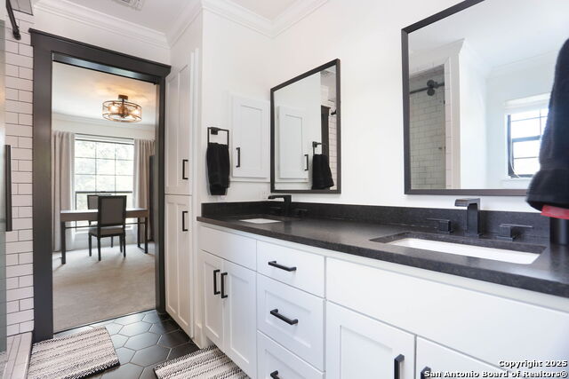 Listing photo id 22 for 8306 Country Side