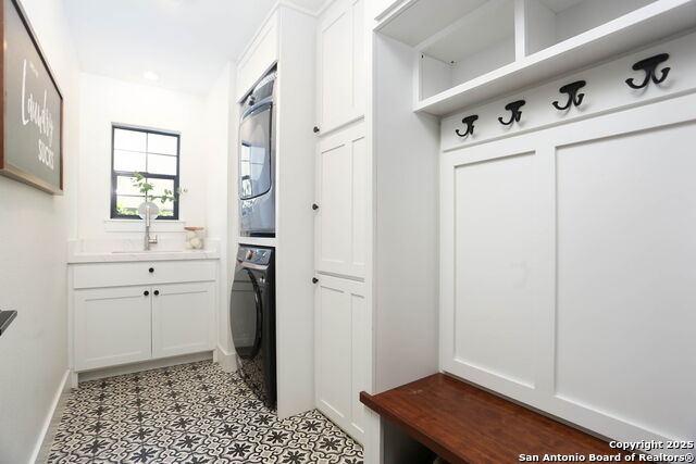 Listing photo id 23 for 8306 Country Side