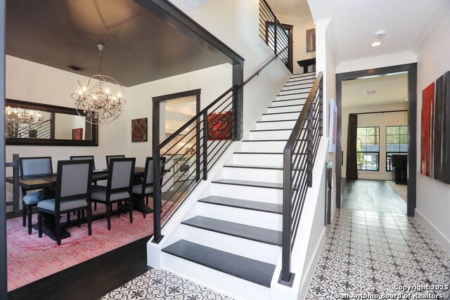 Listing photo id 3 for 8306 Country Side