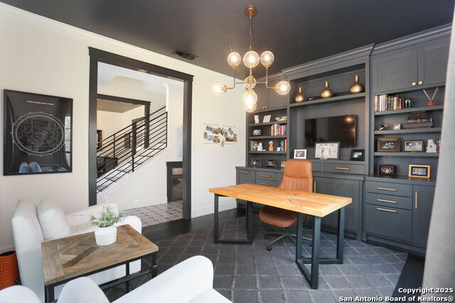 Listing photo id 4 for 8306 Country Side