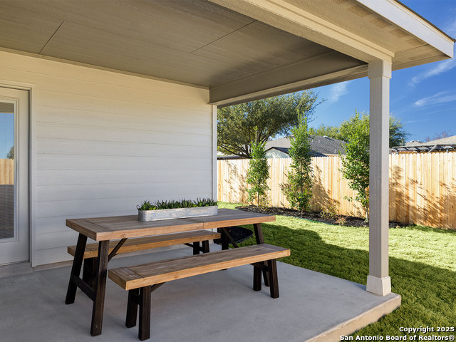 Image 12 of 38 For 204 Dakota Ridge