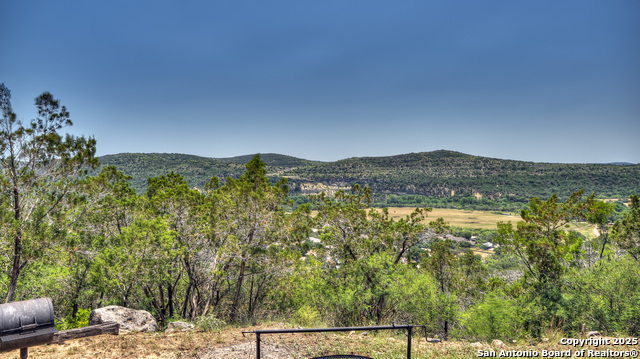 Image 40 of 43 For 700 Cat Claw Mountain