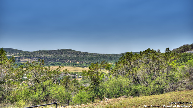 Image 41 of 43 For 700 Cat Claw Mountain