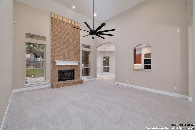 Image 11 of 35 For 7727 Moss Brook