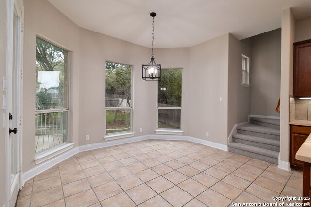 Image 12 of 35 For 7727 Moss Brook