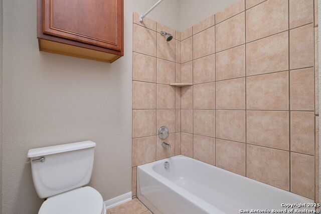 Image 31 of 35 For 7727 Moss Brook