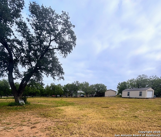 Details for 134 County Road 2664, Devine, TX 78016