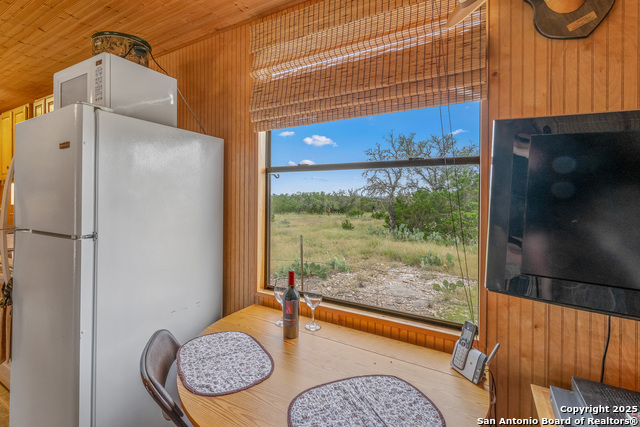 Image 11 of 23 For 932 Shin Oak