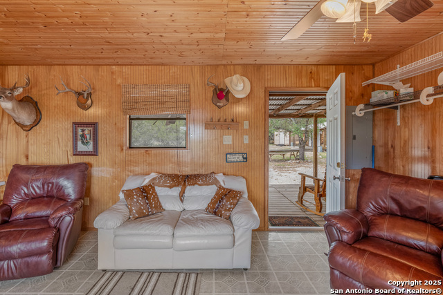 Image 6 of 23 For 932 Shin Oak