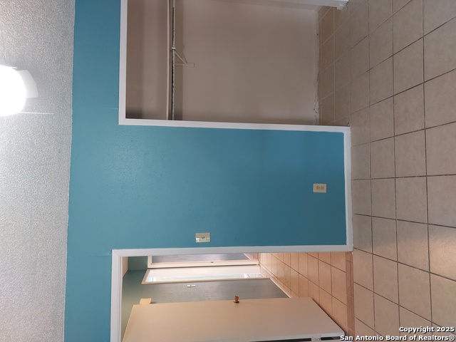 Image 8 of 16 For 5729 Alnwick  5729