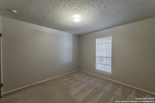 Image 11 of 15 For 331 Mistletoe Ave W 201