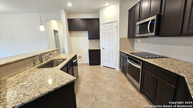 Listing photo id 8 for 5930 Foster Bend