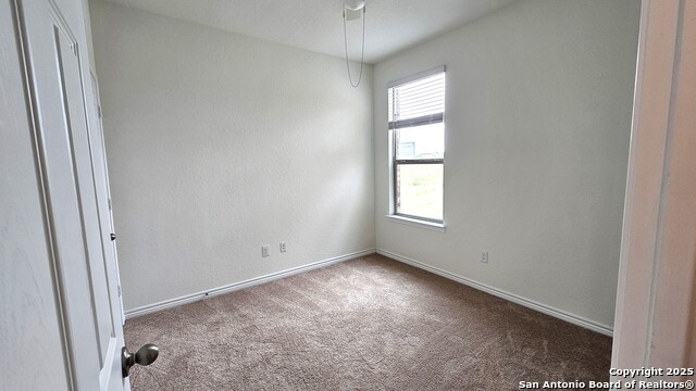 Listing photo id 16 for 5930 Foster Bend