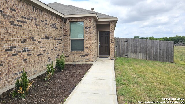 Listing photo id 2 for 5930 Foster Bend
