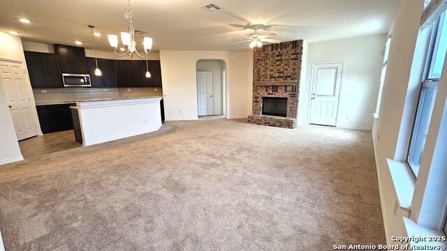 Listing photo id 3 for 5930 Foster Bend