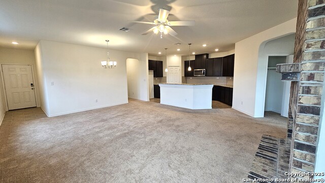 Listing photo id 4 for 5930 Foster Bend