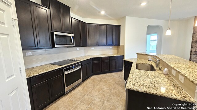Listing photo id 7 for 5930 Foster Bend