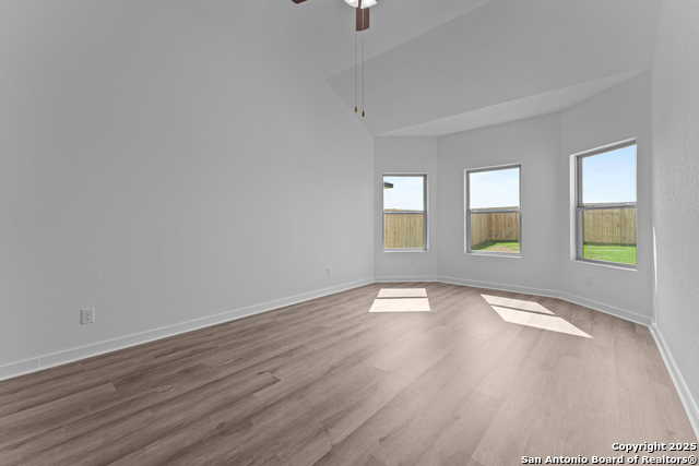 Listing photo id 8 for 10311 Goodison Drive