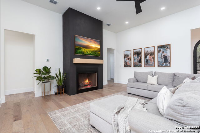 Listing photo id 8 for 27501 Boerne Mist