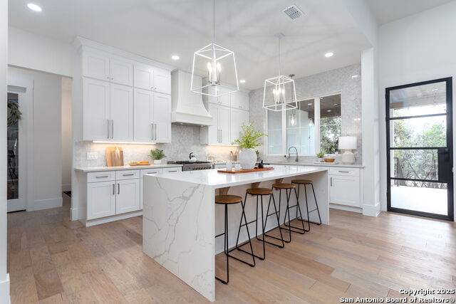 Listing photo id 10 for 27501 Boerne Mist