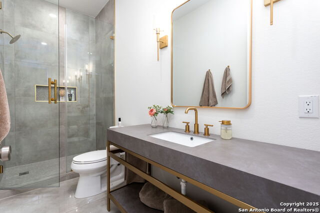 Listing photo id 15 for 27501 Boerne Mist