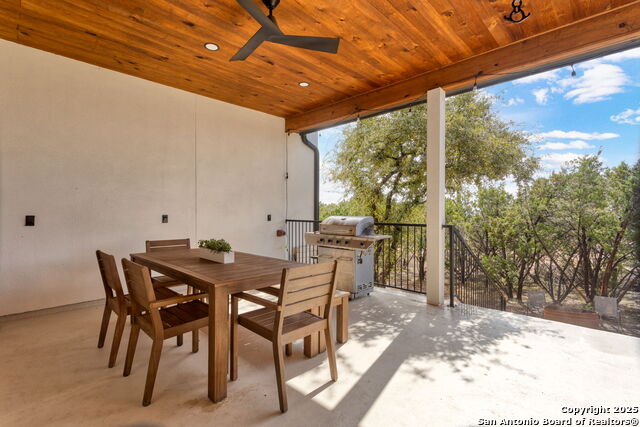 Listing photo id 29 for 27501 Boerne Mist