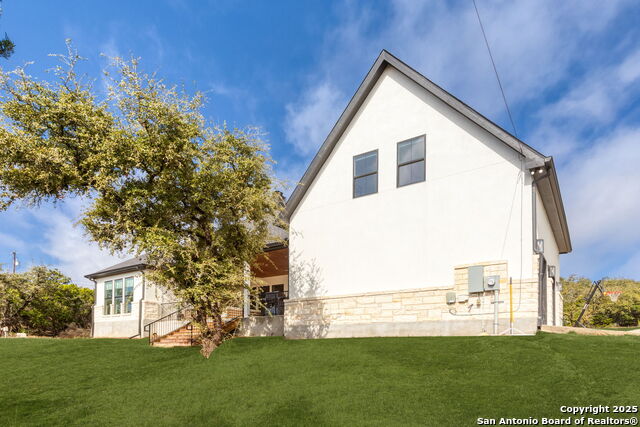 Listing photo id 32 for 27501 Boerne Mist
