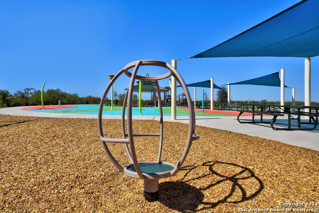 Listing photo id 21 for 15027 Telfaire Meadow